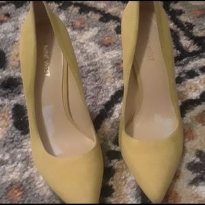 Olive Nine West heels
